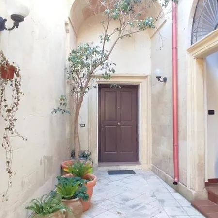 Victoria Apt - Historical Centre Lecce Exterior foto